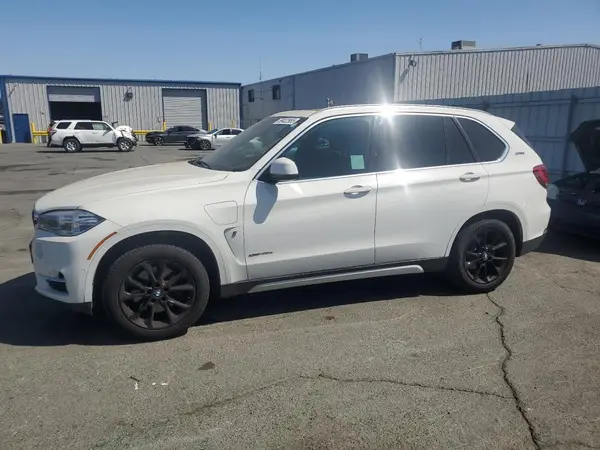 5UXKT0C57J0W02997 2018 BMW X5 - Image 1