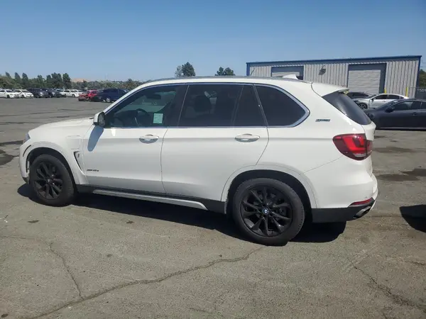 5UXKT0C57J0W02997 2018 BMW X5 - Image 2