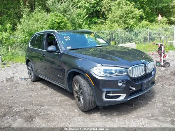 5UXKT0C57J0W03843 2018 BMW X5 - Image 1