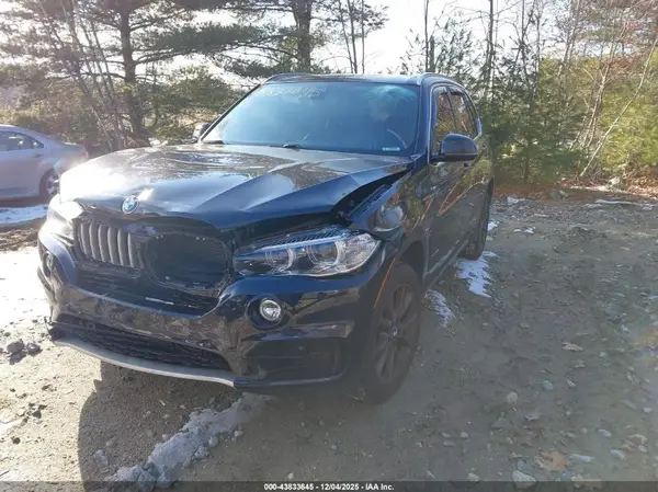 5UXKT0C58J0V99012 2018 BMW X5 - Image 2