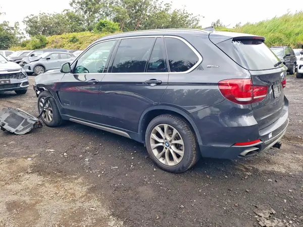 5UXKT0C58J0V99396 2018 BMW X5 - Image 2