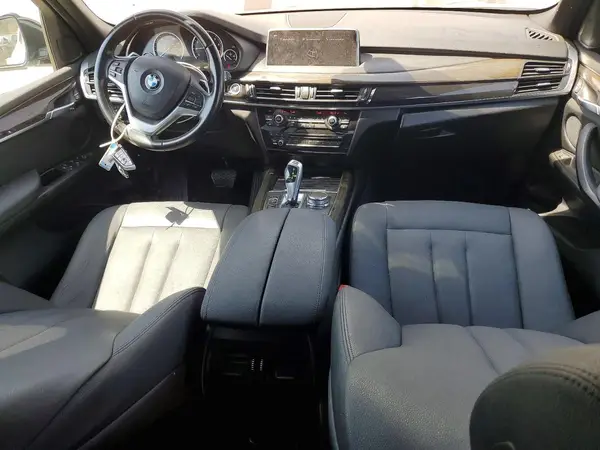 5UXKT0C58J0W00675 2018 BMW X5 - Image 8