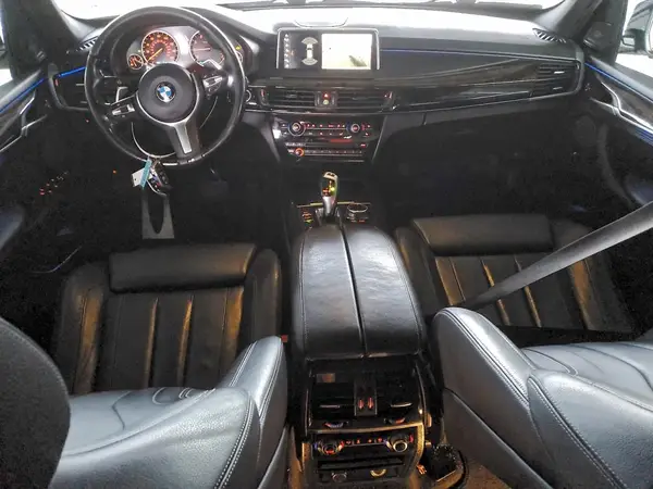 5UXKT0C58J0W01535 2018 BMW X5 - Image 8