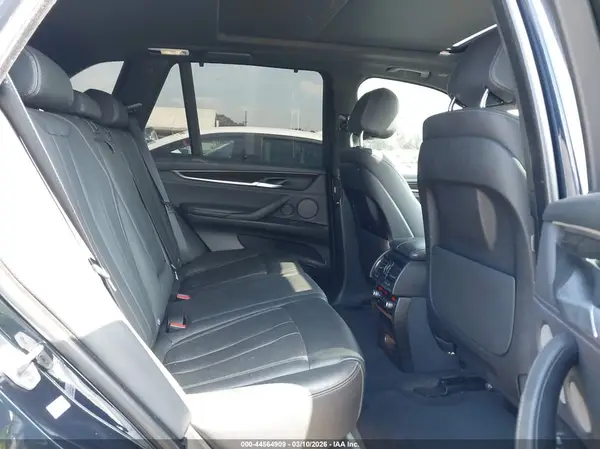 5UXKT0C58J0W01664 2018 BMW X5 - Image 8