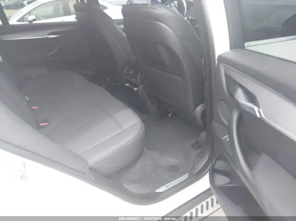 5UXKT0C58J0W03768 2018 BMW X5 - Image 8