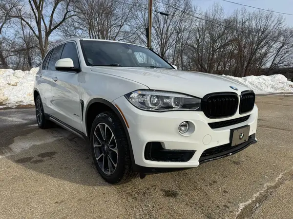 5UXKT0C59J0V98211 2018 BMW X5 - Image 1