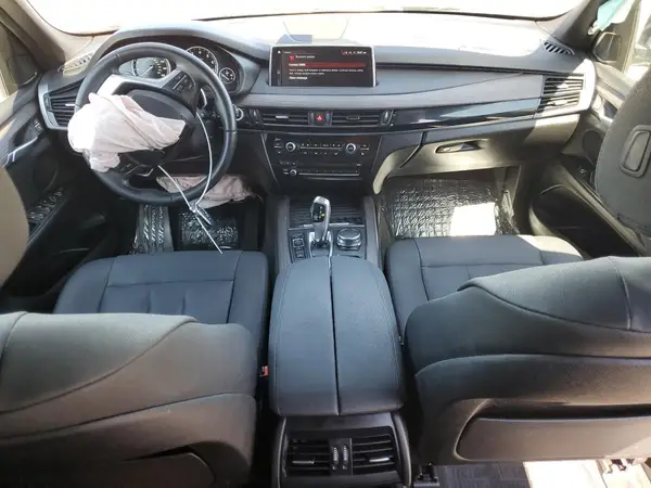 5UXKT0C59J0W00331 2018 BMW X5 - Image 8