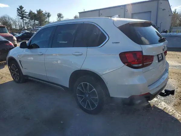 5UXKT0C59J0W00863 2018 BMW X5 - Image 2
