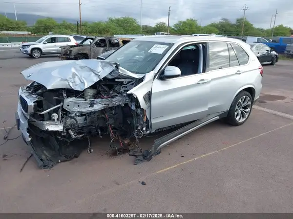 5UXKT0C59J0W01768 2018 BMW X5 - Image 2