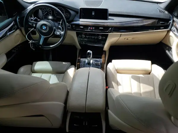 5UXKT0C59J0W02905 2018 BMW X5 - Image 8