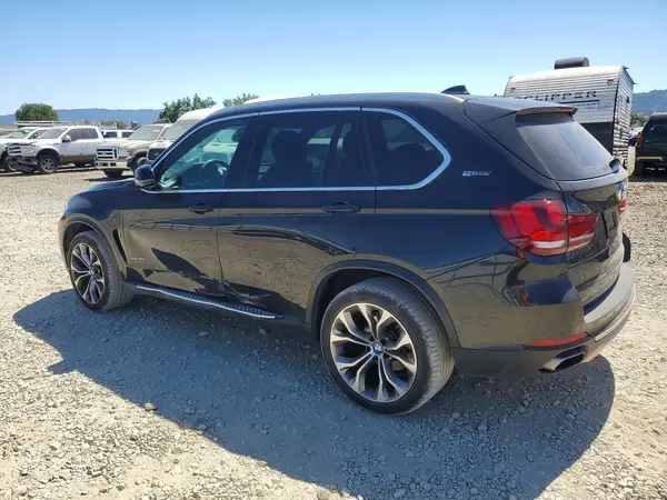 5UXKT0C59J0W02967 2018 BMW X5 - Image 2