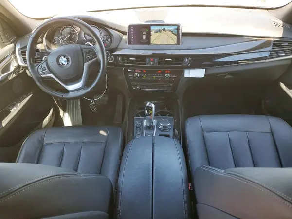 5UXKT0C59J0W02967 2018 BMW X5 - Image 8