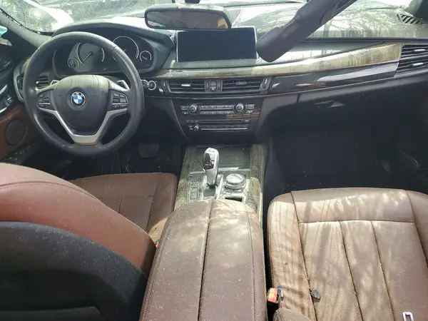 5UXKT0C59J0W03116 2018 BMW X5 - Image 8