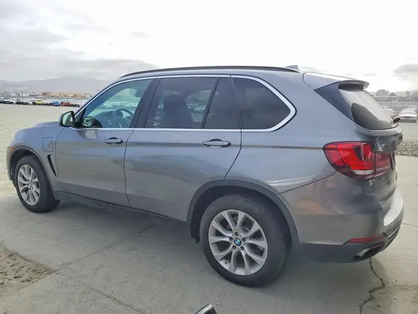 5UXKT0C5XG0F75483 2016 BMW X5 - Image 2