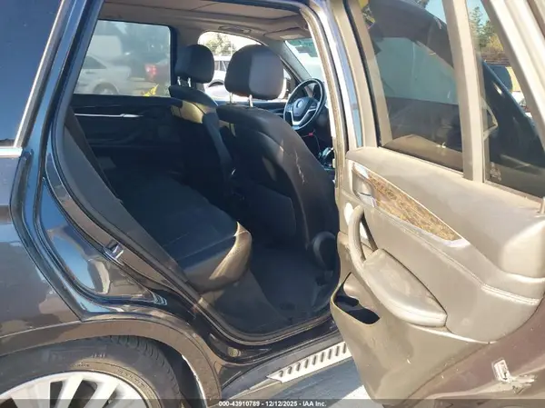 5UXKT0C5XG0S74838 2016 BMW X5 - Image 8