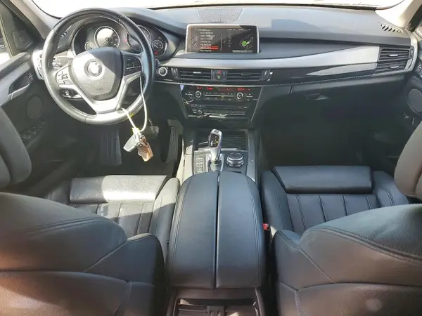 5UXKT0C5XG0S76976 2016 BMW X5 - Image 8