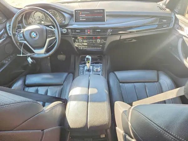5UXKT0C5XJ0V98783 2018 BMW X5 - Image 8