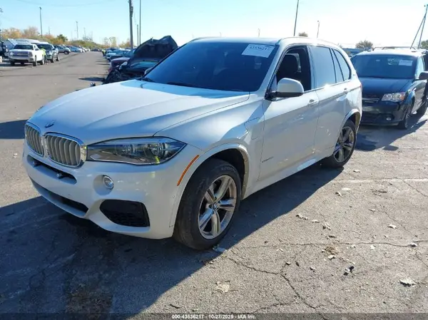 5UXKT0C5XJ0V99397 2018 BMW X5 - Image 2