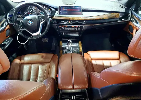 5UXKT0C5XJ0V99870 2018 BMW X5 - Image 8