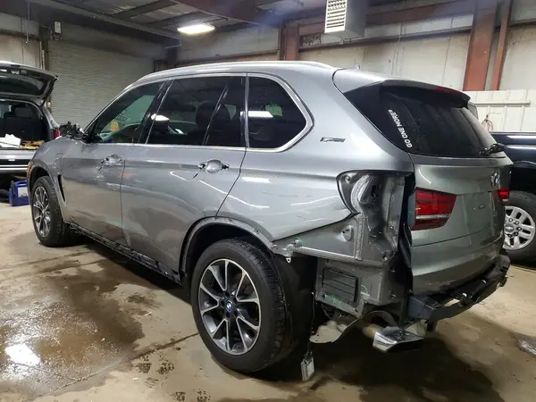 5UXKT0C5XJ0W00001 2018 BMW X5 - Image 2