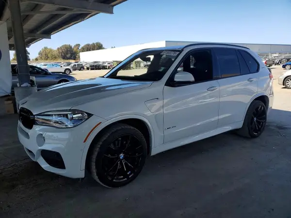 5UXKT0C5XJ0W00774 2018 BMW X5 - Image 1