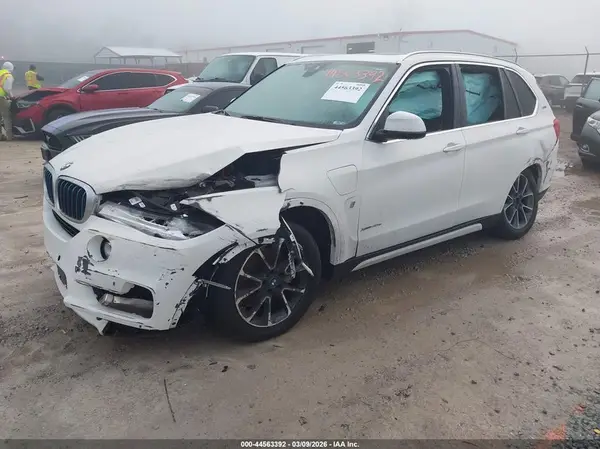 5UXKT0C5XJ0W00967 2018 BMW X5 - Image 2