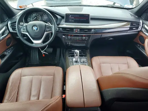 5UXKT0C5XJ0W02122 2018 BMW X5 - Image 8