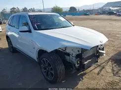 5UXKT0C5XJ0W03609 2018 BMW X5