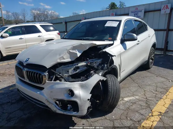 5UXKU0C52K0G92643 2019 BMW X6 - Image 2