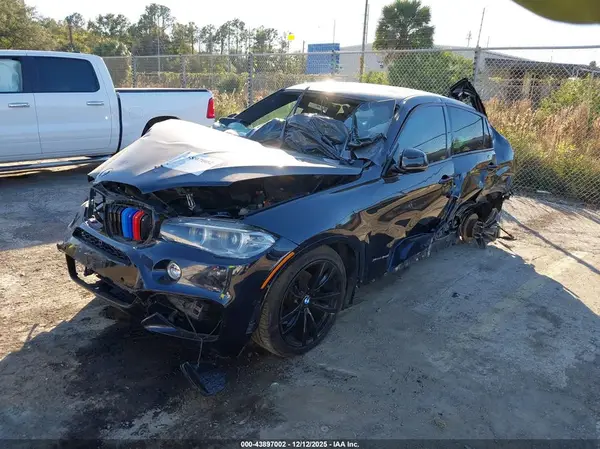 5UXKU2C30H0X48076 2017 BMW X6 - Image 2