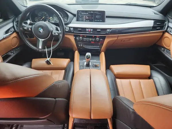 5UXKU2C39H0U30022 2017 BMW X6 - Image 8