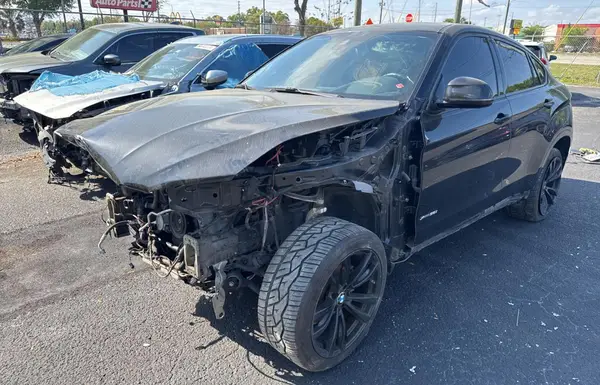 5UXKU2C50G0N83825 2016 BMW X6 - Image 2