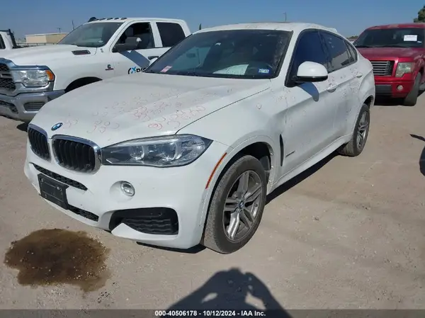 5UXKU2C50J0X48666 2018 BMW X6 - Image 2