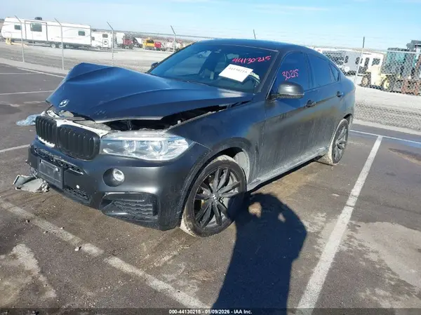 5UXKU2C52J0X51083 2018 BMW X6 - Image 2
