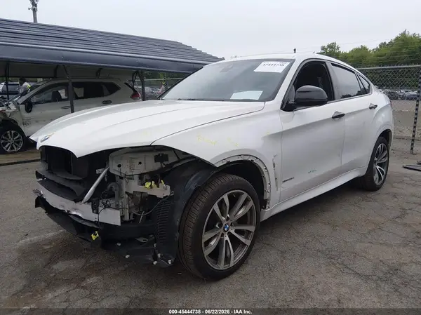 5UXKU2C53K0Z65632 2019 BMW X6 - Image 2