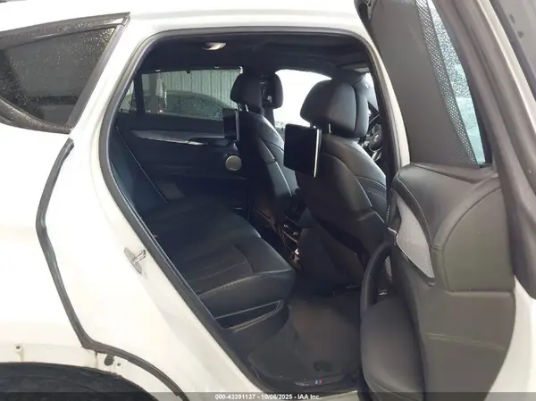 5UXKU2C56H0N84902 2017 BMW X6 - Image 8