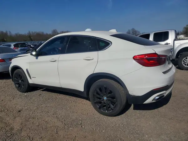 5UXKU2C56K0Z64118 2019 BMW X6 - Image 2
