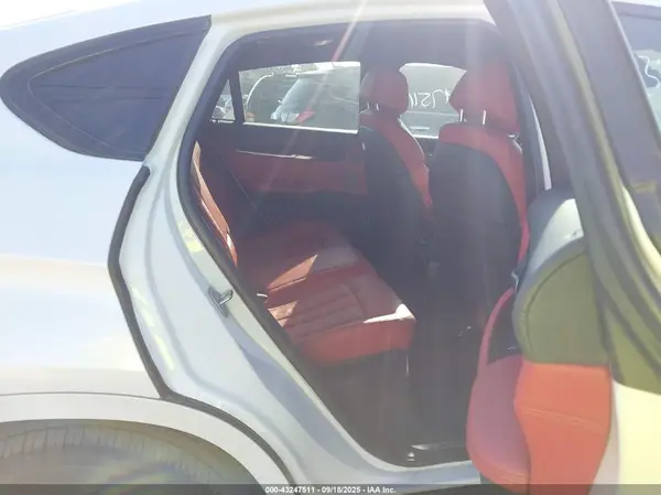 5UXKU2C57J0Z62408 2018 BMW X6 - Image 8