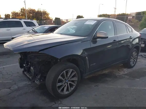 5UXKU2C57K0Z64516 2019 BMW X6 - Image 2