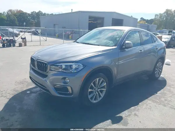 5UXKU2C58K0Z65397 2019 BMW X6 - Image 2
