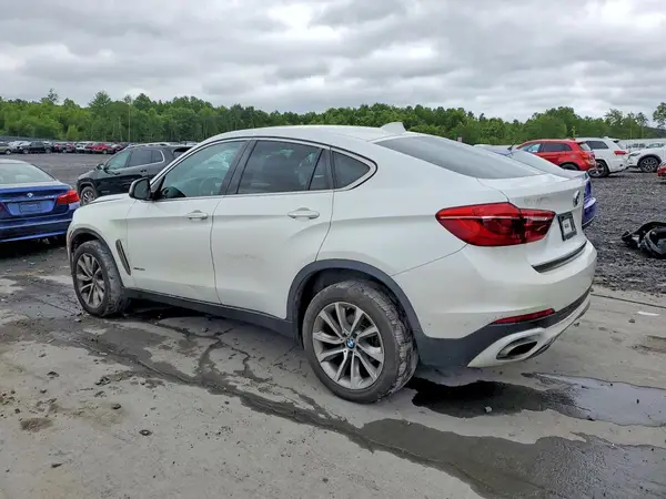 5UXKU2C59J0X49962 2018 BMW X6 - Image 2