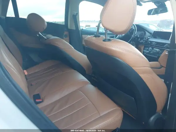 5UXKU2C5XG0N79703 2016 BMW X6 - Image 8