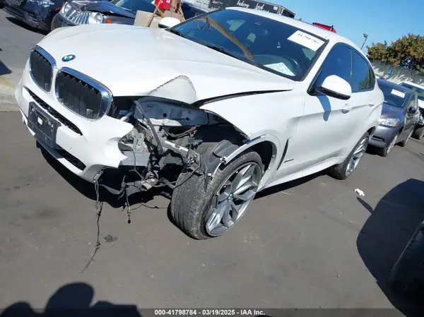 5UXKU2C5XJ0X50408 2018 BMW X6 - Image 2