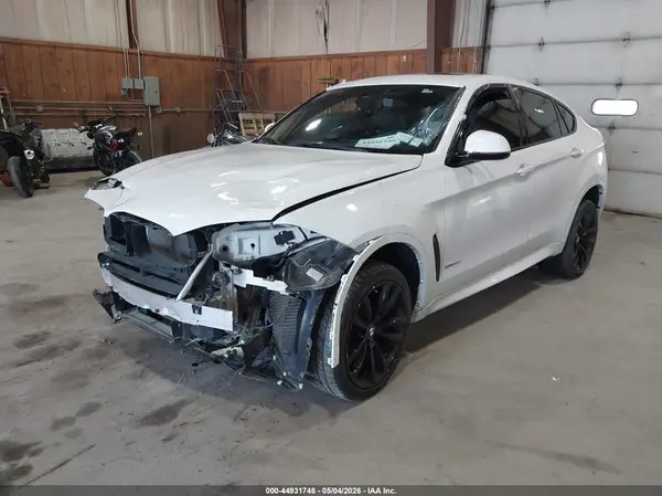 5UXKU2C5XJ0Z61026 2018 BMW X6 - Image 2
