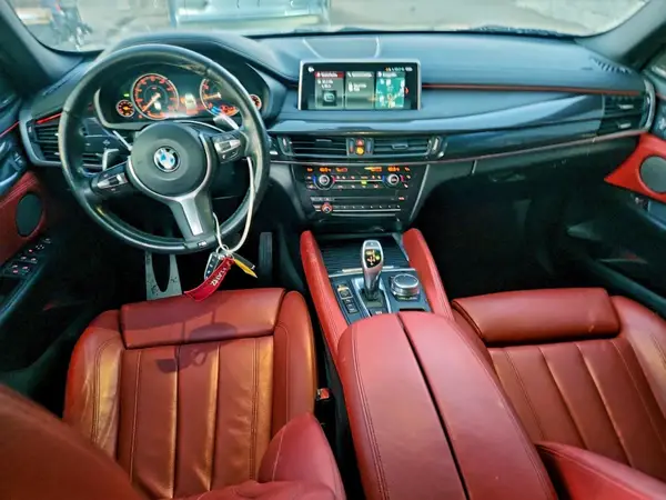 5UXKU2C5XJ0Z61091 2018 BMW X6 - Image 8