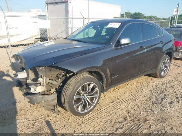5UXKU2C5XK0Z64378 2019 BMW X6 - Image 2