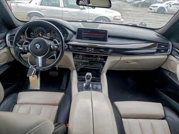 5UXKU2C5XK0Z65997 2019 BMW X6 - Image 8