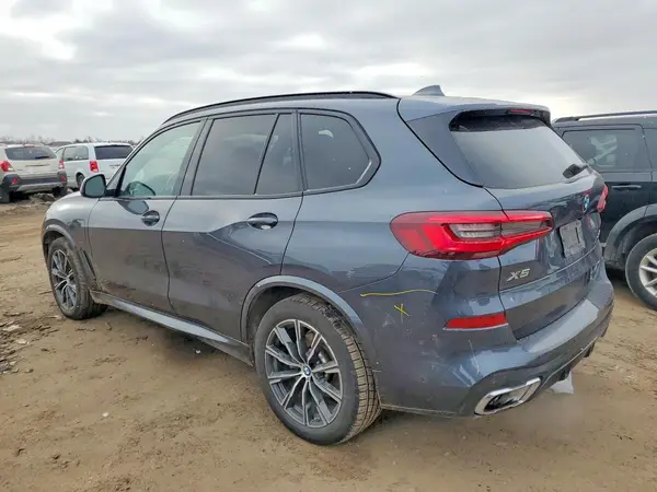 5UXTA6C00M9G74371 2021 BMW X5 - Image 2