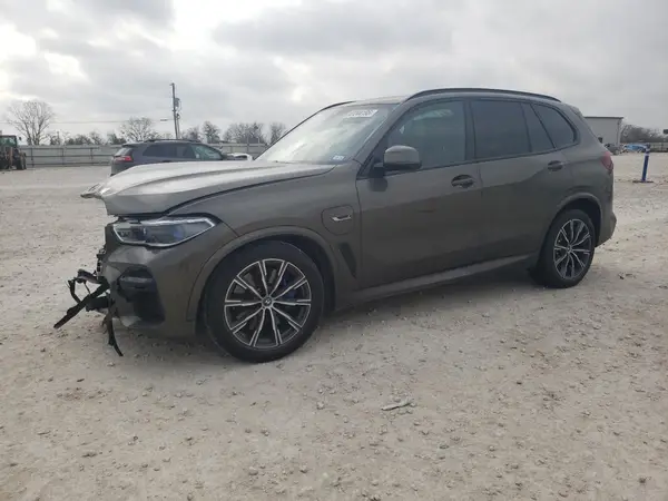 5UXTA6C00N9K77743 2022 BMW X5 - Image 1