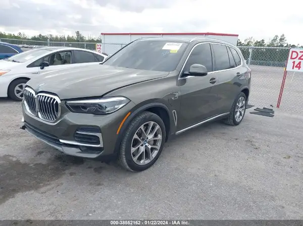 5UXTA6C00N9L06383 2022 BMW X5 - Image 2